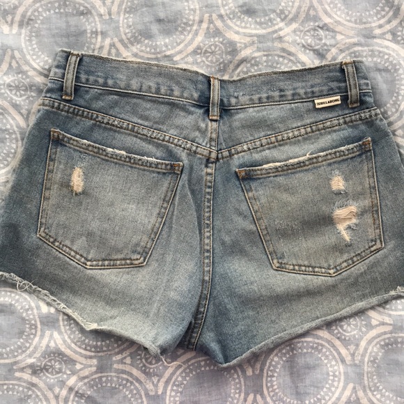 Billabong Jean shorts cutoffs size 28” - Picture 3 of 3